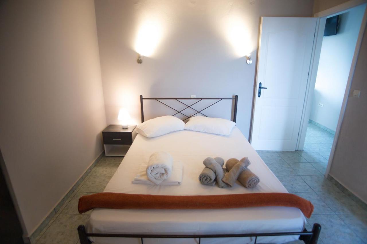Filippion Hotel Mantzavináta Eksteriør billede